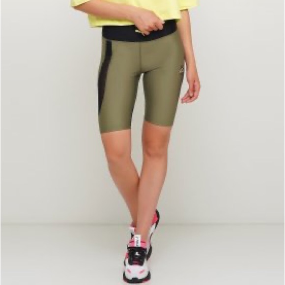 PUMA biker shorts - Picture 2 of 8